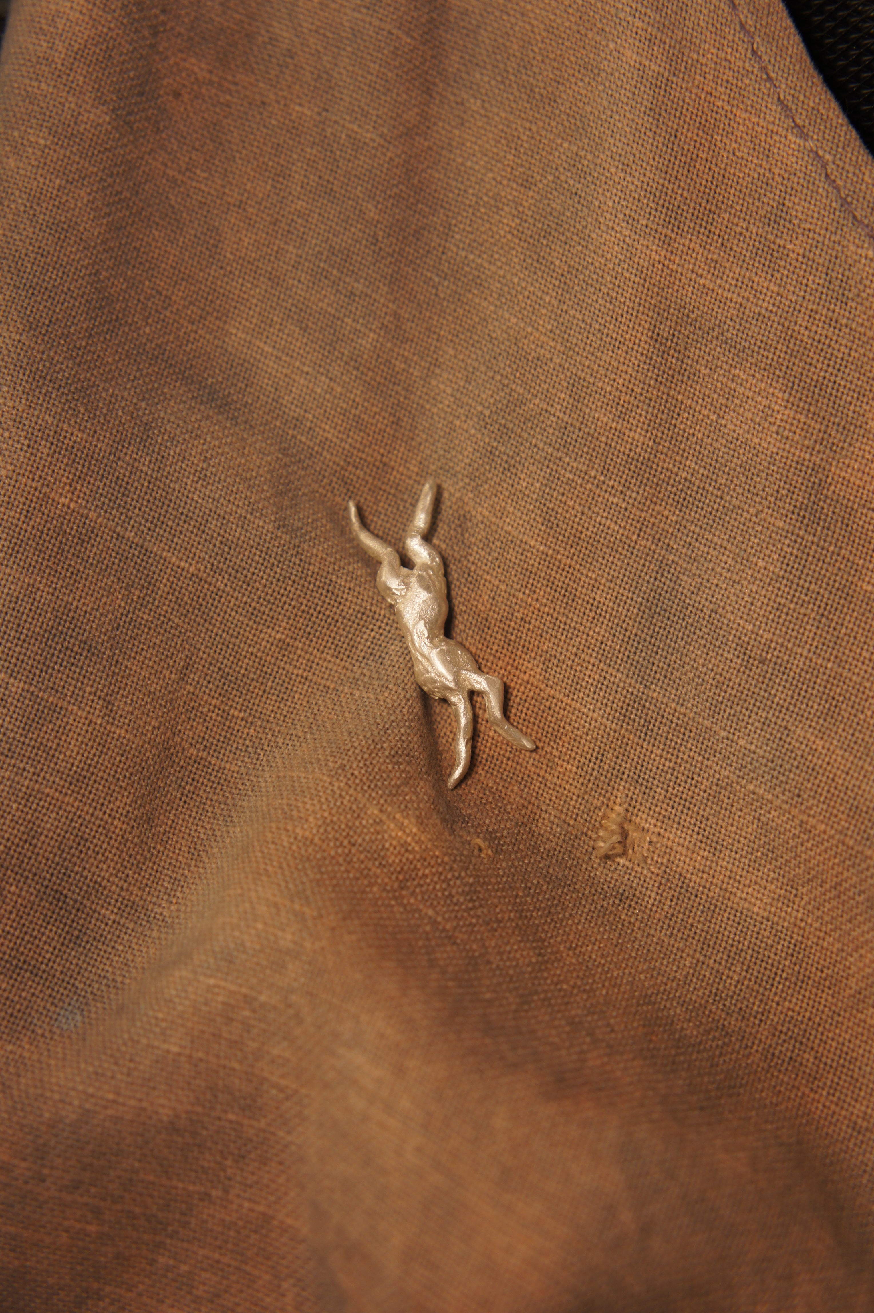 Mud collector Brooch