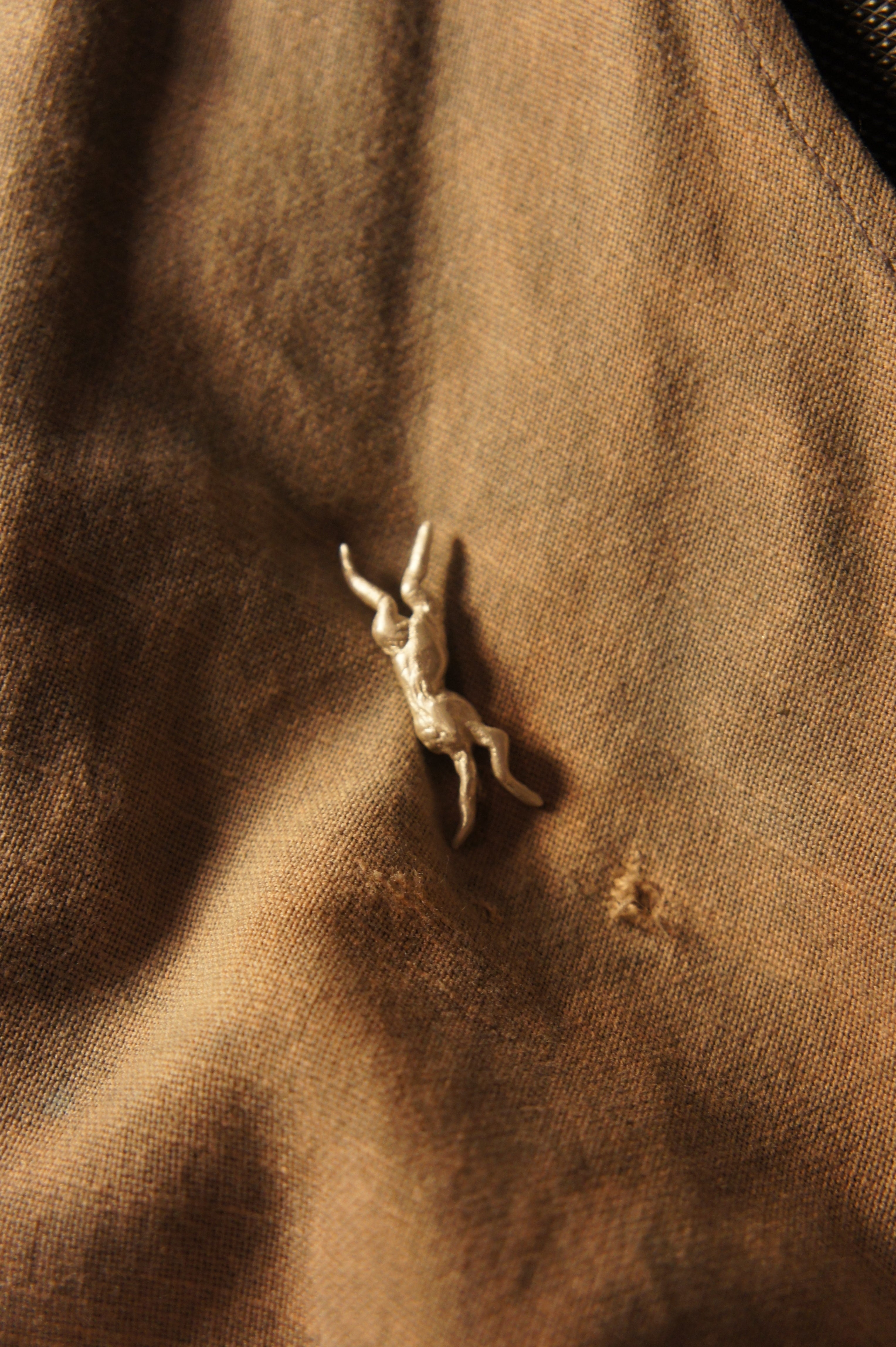 Mud collector Brooch